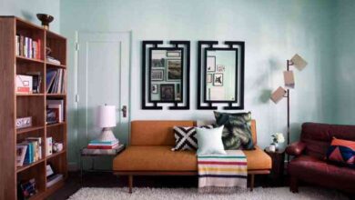 Affordable retro wall decor options for modern homes
